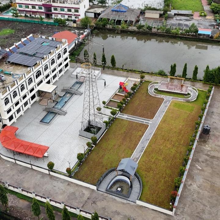 Hotel Vedika Garden Āmbavna Exteriér fotografie